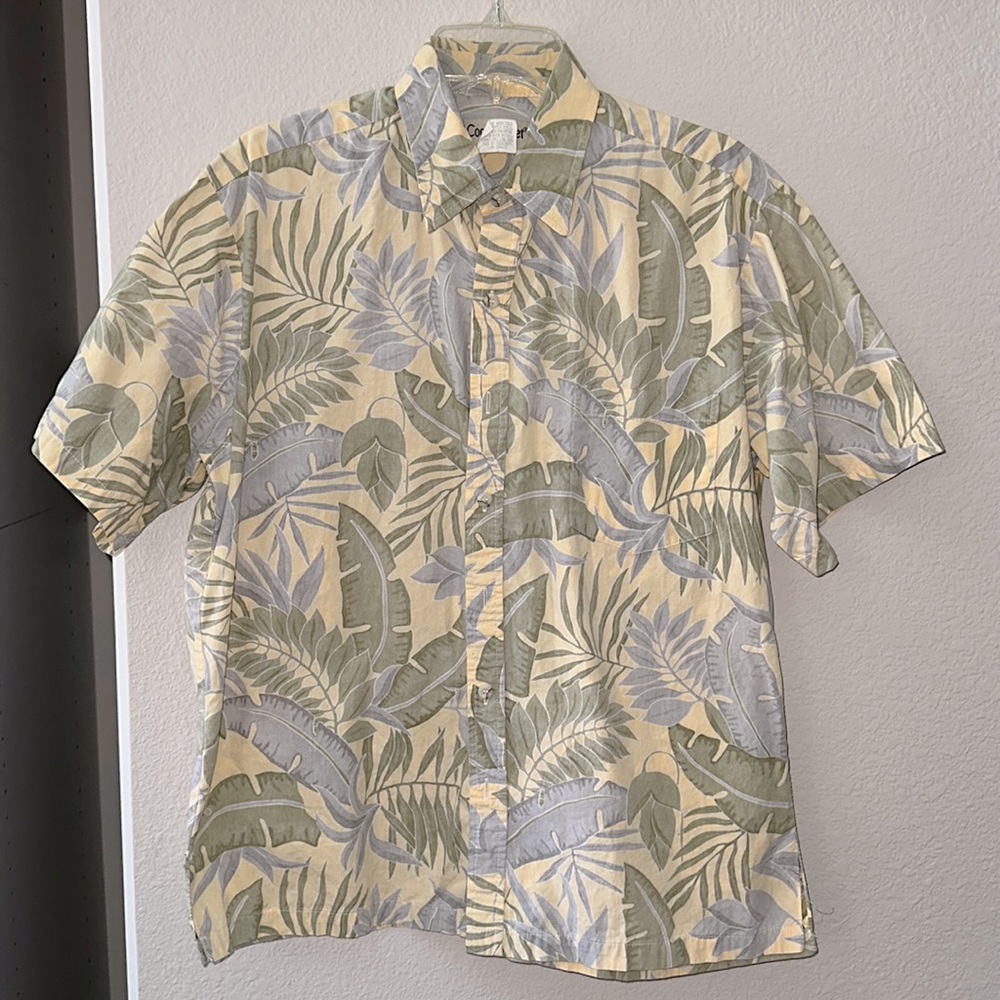Cooke Street Honolulu. Mens Aloha Shirt. Size M.